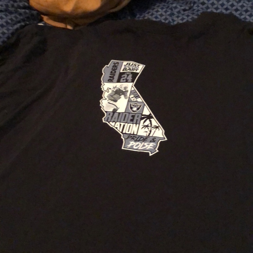 Black California raiders T-shirt